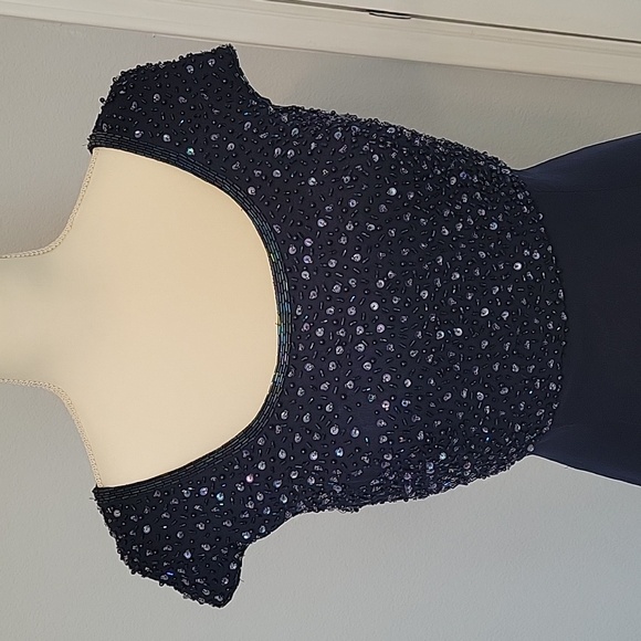 Elegant Cire Navy Blue Evening Gown - Picture 2 of 7